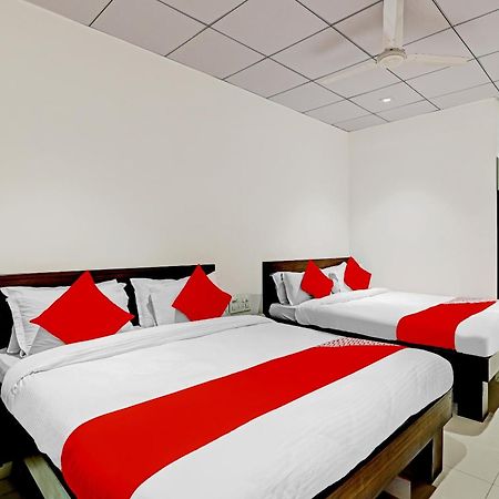 Hotel O Rishta And Jahan Banquet And Rooms Bhatha Exteriör bild