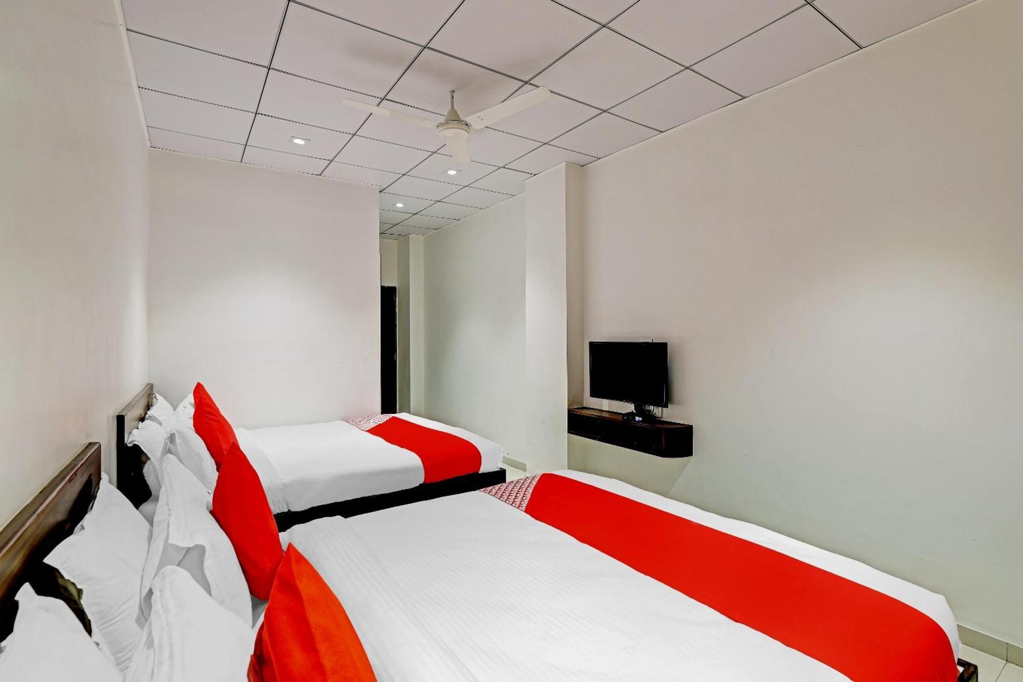 Hotel O Rishta And Jahan Banquet And Rooms Bhatha Exteriör bild
