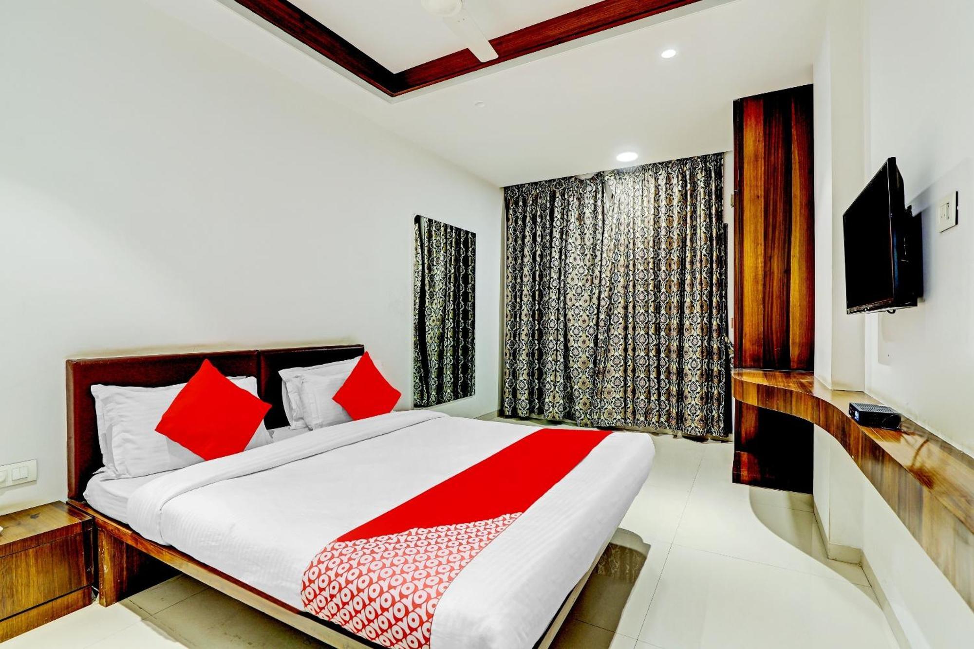 Hotel O Rishta And Jahan Banquet And Rooms Bhatha Exteriör bild