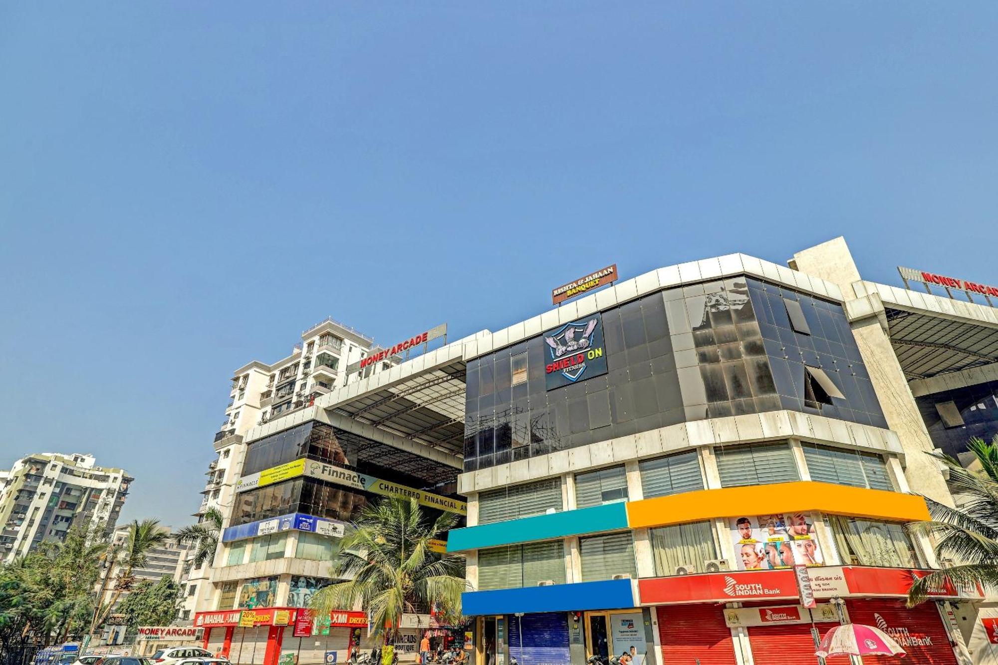 Hotel O Rishta And Jahan Banquet And Rooms Bhatha Exteriör bild